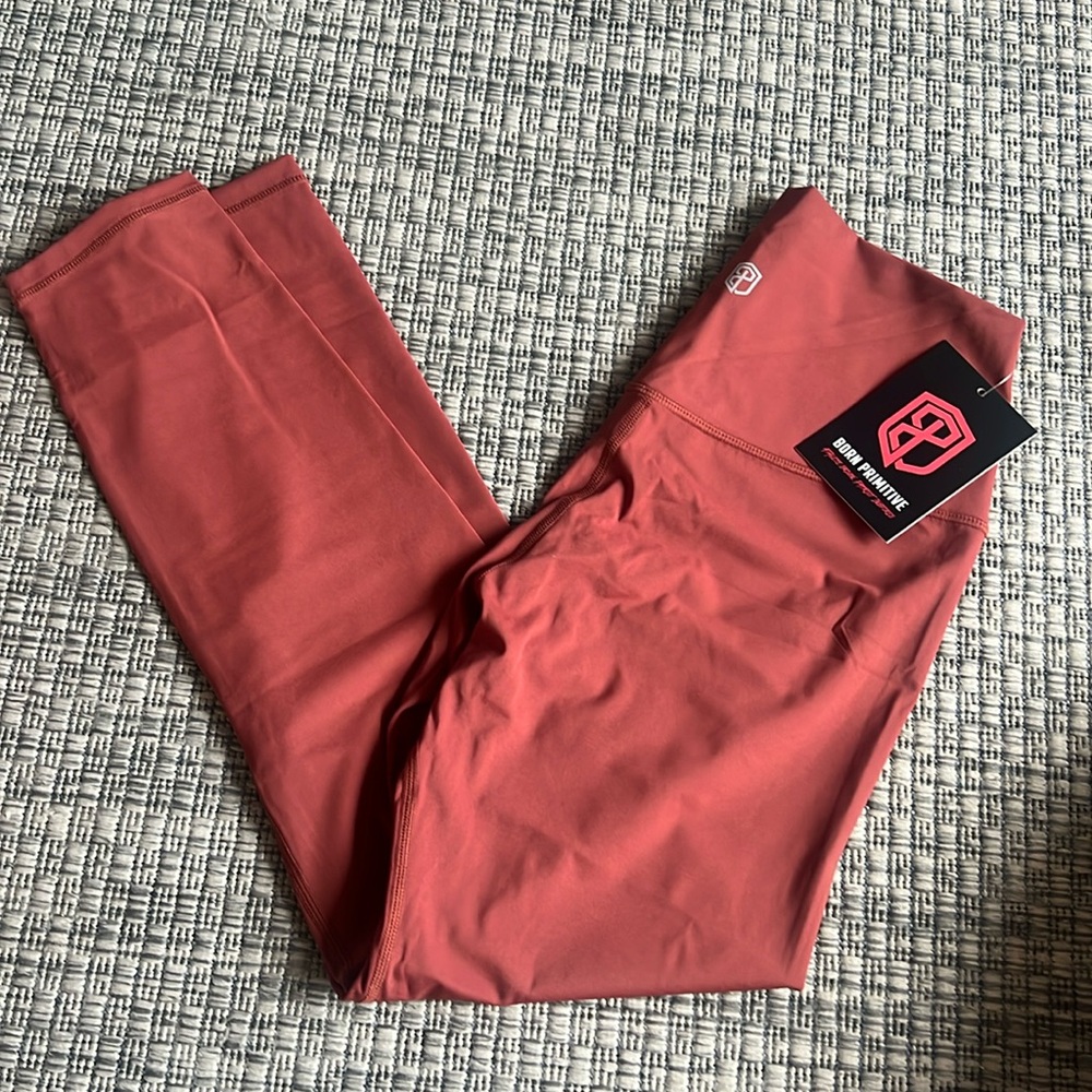 NWT Born Primitive Your Go To Leggings 2.0 in Brick Red Size Large